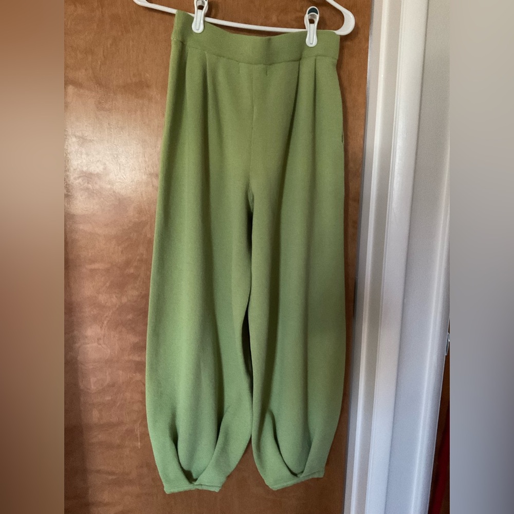 High-Waist Olive Green Wide-Leg Women's Pants - Picture 2 of 7